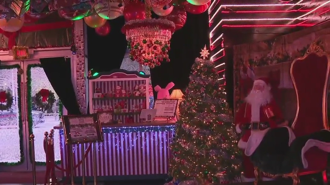 Holiday Pop-Up Bar: Miracle on 5th Street